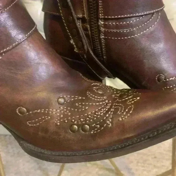 CORRAL Whip Stitch Brass Studded 15" Tall Knee-High Harness Boots Sz 8.5. - Picture 2 of 12